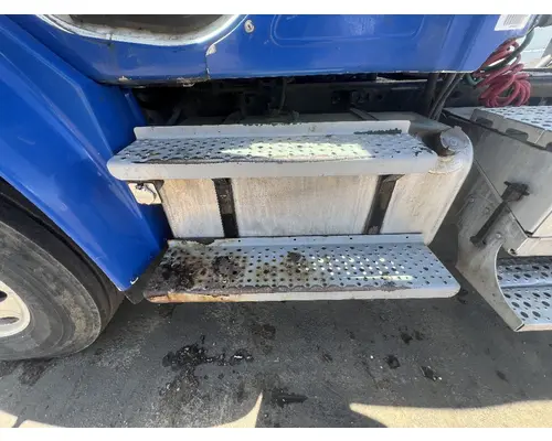 FREIGHTLINER M2 106 Fuel Tank