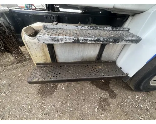 FREIGHTLINER M2 106 Fuel Tank