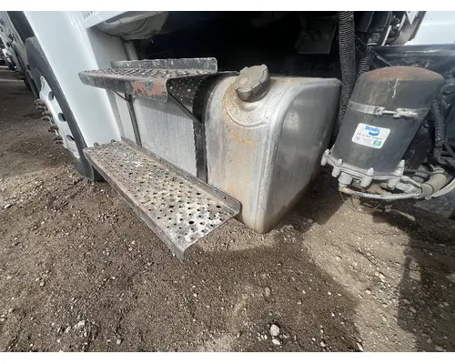FREIGHTLINER M2 106 Fuel Tank