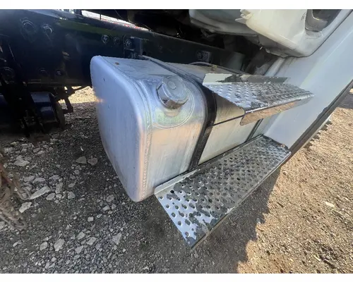 FREIGHTLINER M2 106 Fuel Tank
