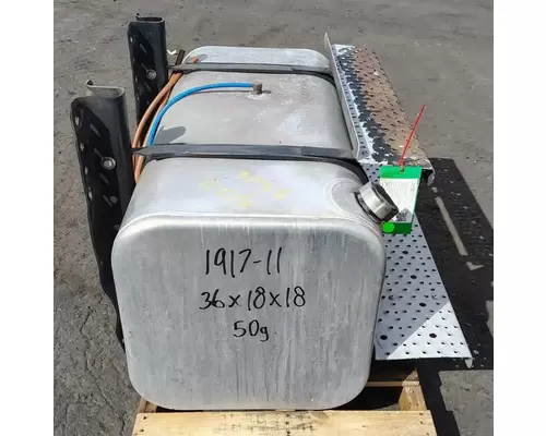 FREIGHTLINER M2 106 Fuel Tank
