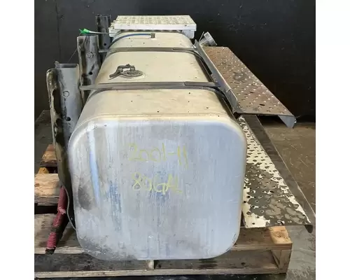 FREIGHTLINER M2 106 Fuel Tank