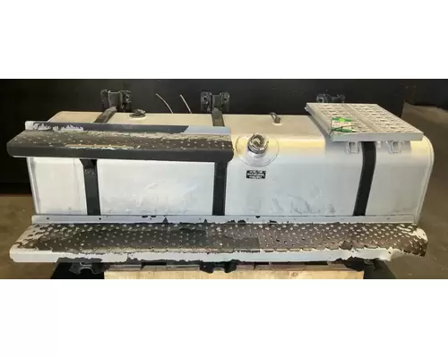 FREIGHTLINER M2 106 Fuel Tank