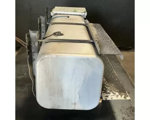FREIGHTLINER M2 106 Fuel Tank