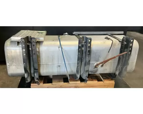FREIGHTLINER M2 106 Fuel Tank