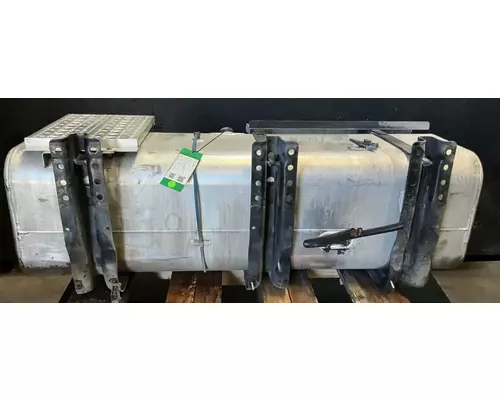 FREIGHTLINER M2 106 Fuel Tank