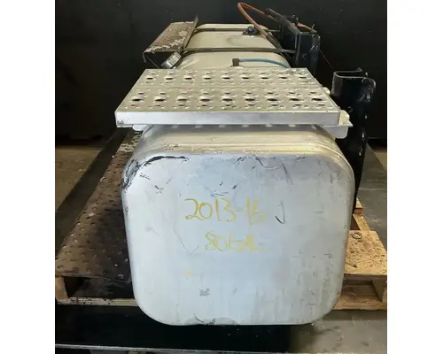 FREIGHTLINER M2 106 Fuel Tank