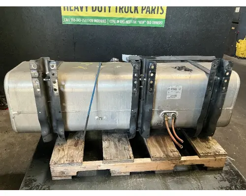 FREIGHTLINER M2 106 Fuel Tank