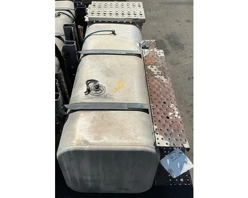 FREIGHTLINER M2 106 Fuel Tank