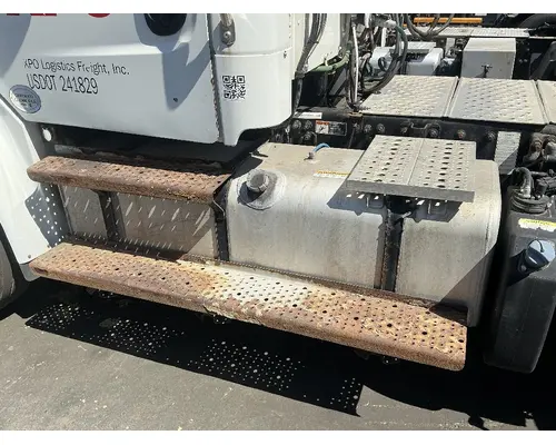 FREIGHTLINER M2 106 Fuel Tank