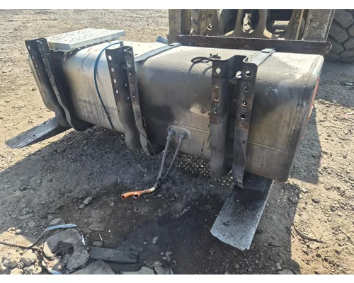 FREIGHTLINER M2 106 Fuel Tank