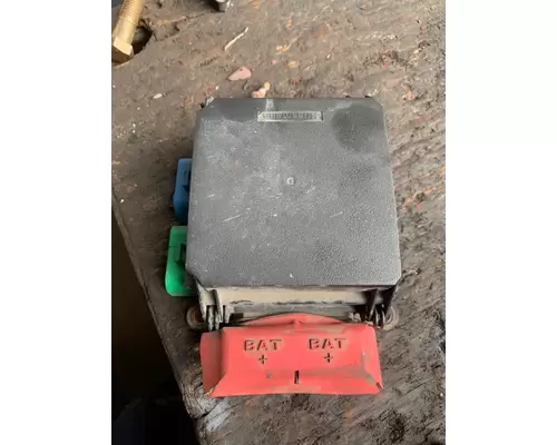 FREIGHTLINER M2 106 Fuse Box