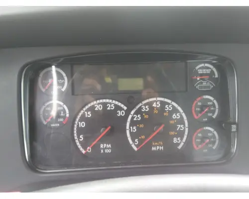 FREIGHTLINER M2 106 GAUGE CLUSTER