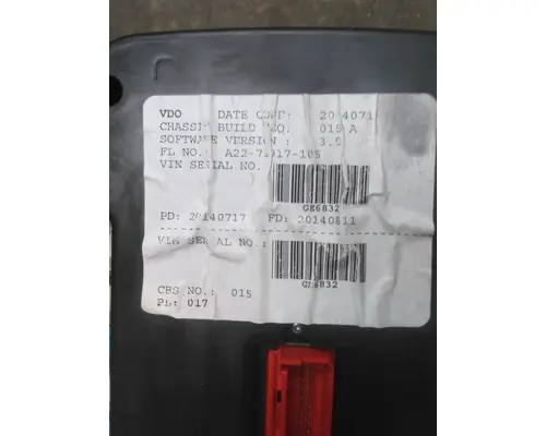 FREIGHTLINER M2 106 GAUGE CLUSTER