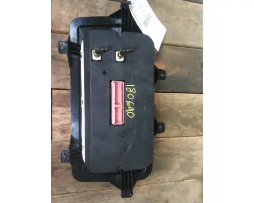 FREIGHTLINER M2 106 GAUGE CLUSTER