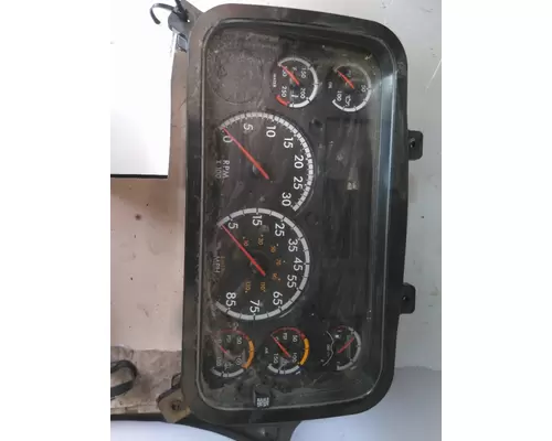FREIGHTLINER M2 106 GAUGE CLUSTER