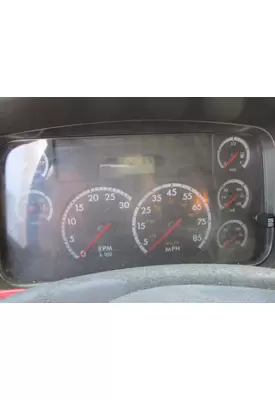 FREIGHTLINER M2 106 GAUGE CLUSTER