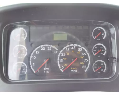 FREIGHTLINER M2 106 GAUGE CLUSTER