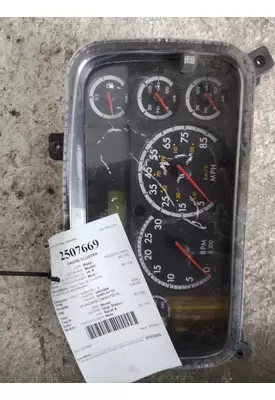 FREIGHTLINER M2 106 GAUGE CLUSTER