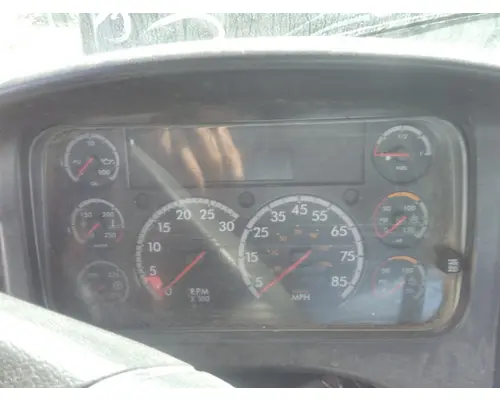 FREIGHTLINER M2 106 GAUGE CLUSTER