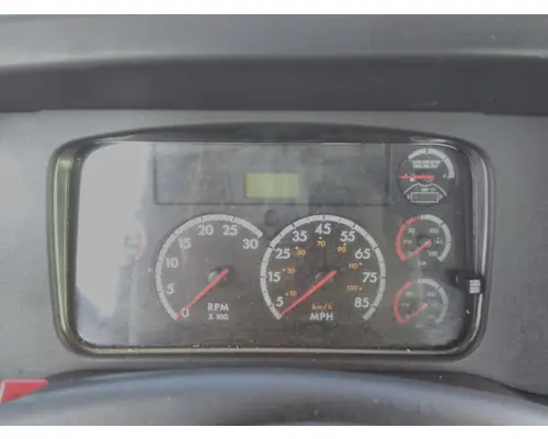 FREIGHTLINER M2 106 GAUGE CLUSTER