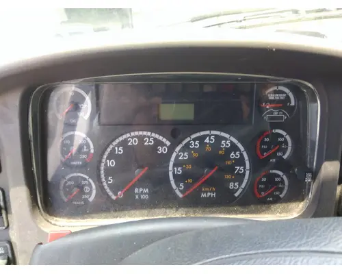 FREIGHTLINER M2 106 GAUGE CLUSTER