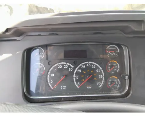 FREIGHTLINER M2 106 GAUGE CLUSTER