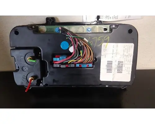 FREIGHTLINER M2 106 GAUGE CLUSTER