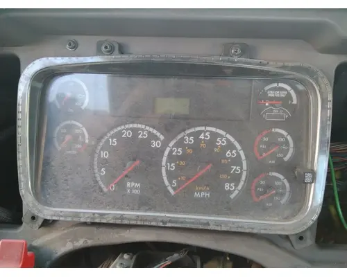 FREIGHTLINER M2 106 GAUGE CLUSTER