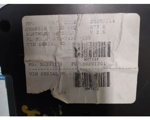 FREIGHTLINER M2 106 GAUGE CLUSTER