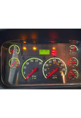 FREIGHTLINER M2 106 GAUGE CLUSTER