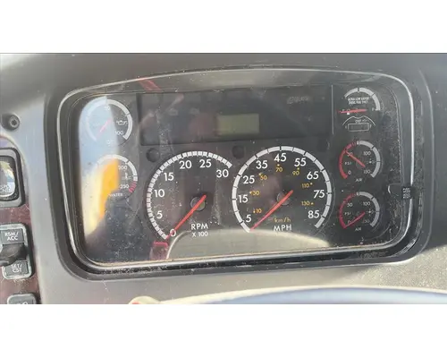 FREIGHTLINER M2 106 GAUGE CLUSTER