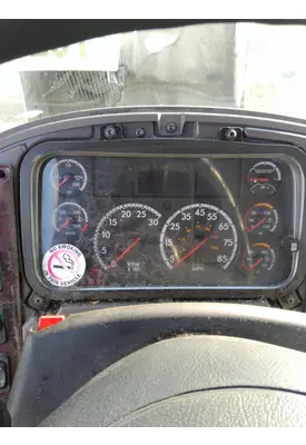 FREIGHTLINER M2 106 GAUGE CLUSTER