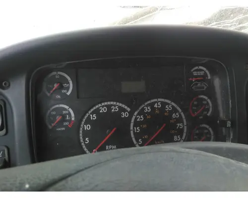 FREIGHTLINER M2 106 GAUGE CLUSTER