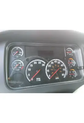 FREIGHTLINER M2 106 GAUGE CLUSTER