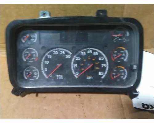 FREIGHTLINER M2 106 GAUGE CLUSTER