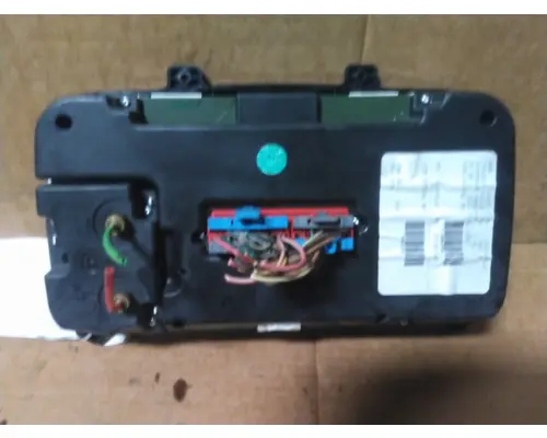 FREIGHTLINER M2 106 GAUGE CLUSTER