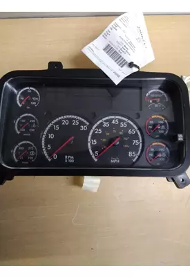 FREIGHTLINER M2 106 GAUGE CLUSTER