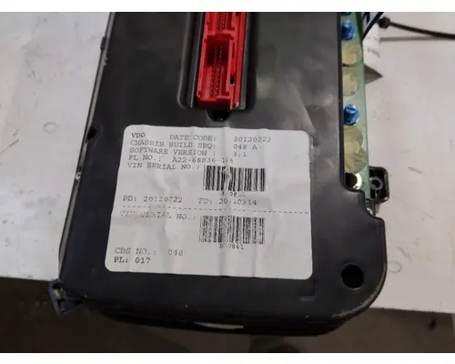 FREIGHTLINER M2 106 GAUGE CLUSTER