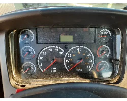 FREIGHTLINER M2 106 GAUGE CLUSTER