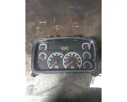 FREIGHTLINER M2 106 GAUGE CLUSTER