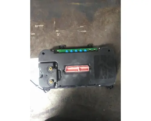 FREIGHTLINER M2 106 GAUGE CLUSTER