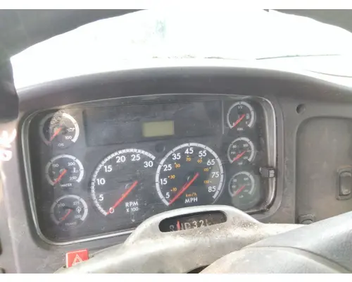 FREIGHTLINER M2 106 GAUGE CLUSTER