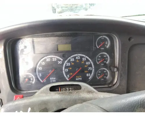 FREIGHTLINER M2 106 GAUGE CLUSTER