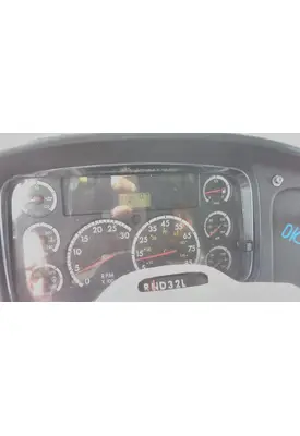 FREIGHTLINER M2 106 GAUGE CLUSTER