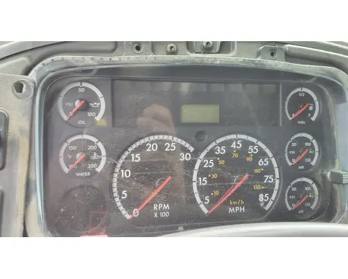 FREIGHTLINER M2 106 GAUGE CLUSTER