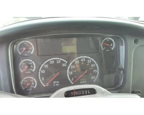 FREIGHTLINER M2 106 GAUGE CLUSTER