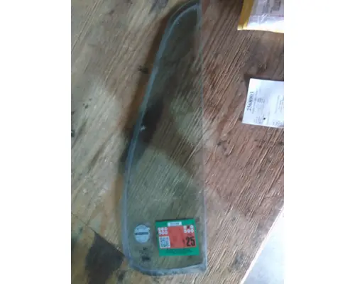 FREIGHTLINER M2 106 GLASS, DOOR VENT, FRONT