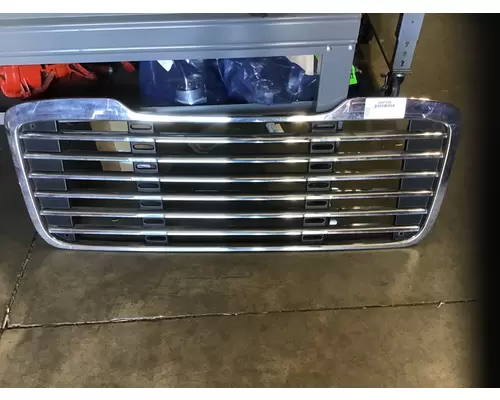 FREIGHTLINER M2 106 GRILLE