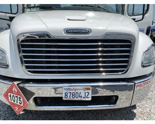 FREIGHTLINER M2 106 Grille